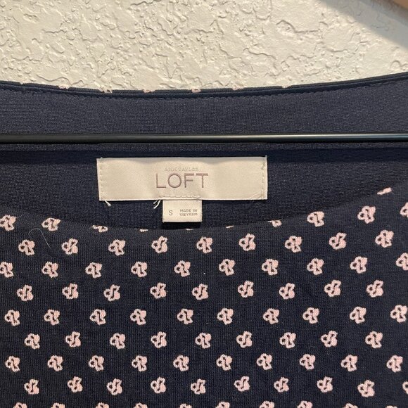 LOFT Blue and Pink Patterened Short Sleeve Mid Length Dress Size Small - Picture 2 of 5